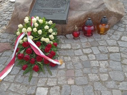 Zdjęcie 1 z 5 do wpisu „Na Skwerze Matki Sybiraczki”