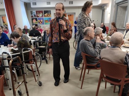Zdjęcie 31 z 35 do wpisu „PARTNEREM WYDARZENIA                                        JEST SAMORZĄD WOJEWÓDZTWA MAZOWIECKIEGO                                           Romska piosenka na Święto Zakochanych!”