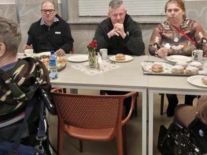 Zdjęcie 26 z 35 do wpisu „PARTNEREM WYDARZENIA                                        JEST SAMORZĄD WOJEWÓDZTWA MAZOWIECKIEGO                                           Romska piosenka na Święto Zakochanych!”