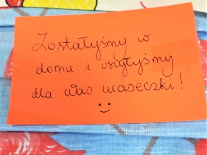 Zdjęcie 2 z 5 do wpisu „Dar inicjatywy Warszawa Szyje Maski dla Medyków”