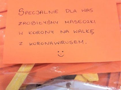 Zdjęcie 4 z 5 do wpisu „Dar inicjatywy Warszawa Szyje Maski dla Medyków”