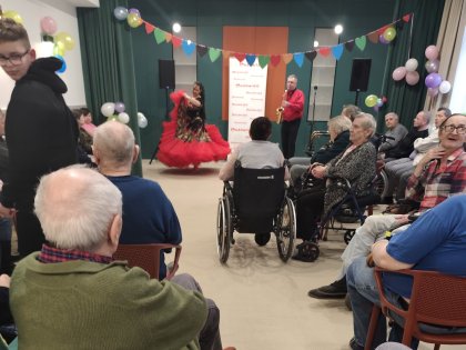 Zdjęcie 8 z 35 do wpisu „PARTNEREM WYDARZENIA                                        JEST SAMORZĄD WOJEWÓDZTWA MAZOWIECKIEGO                                           Romska piosenka na Święto Zakochanych!”