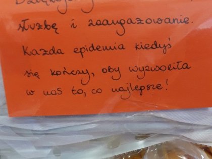 Zdjęcie 1 z 5 do wpisu „Dar inicjatywy Warszawa Szyje Maski dla Medyków”