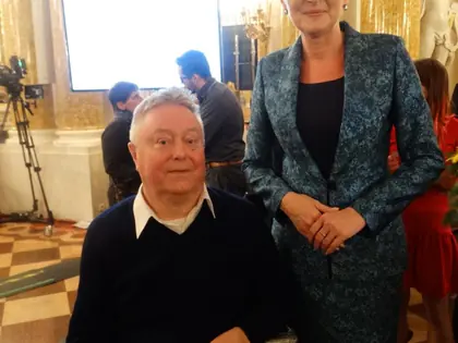 Laureat konkursu na wózku z gościem honorowym gali w Zamku Królewskim